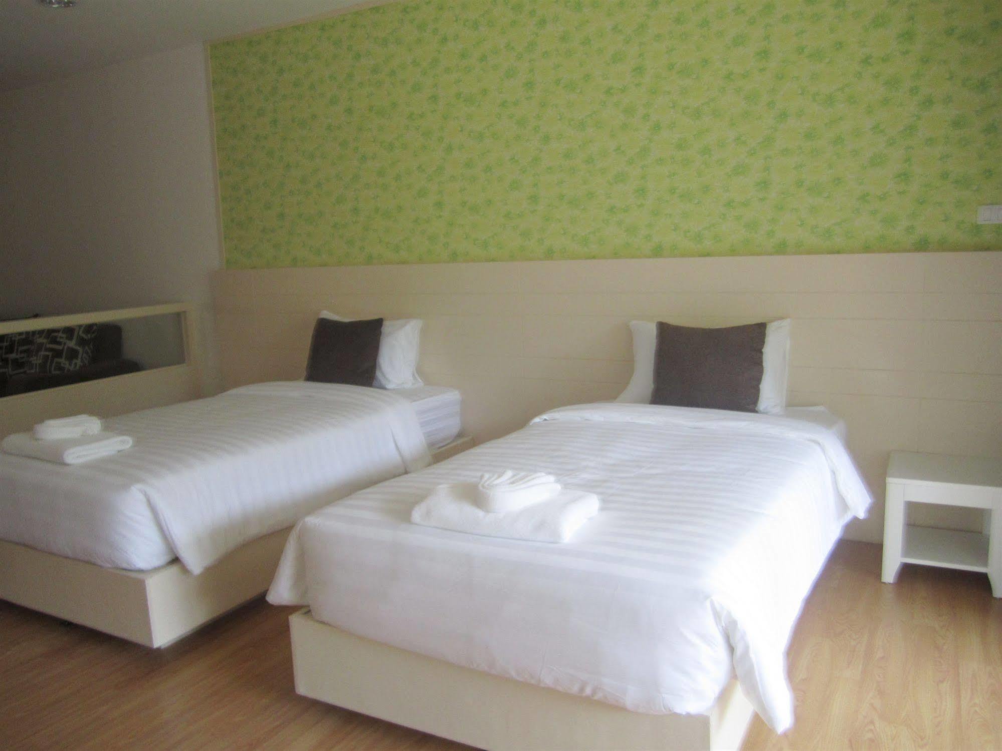 Baanklang Huahin Hotel Bagian luar foto
